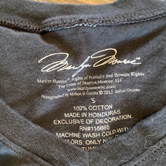 Marilyn Monroe Black T shirt Small S VGUC - Picture 2 of 5